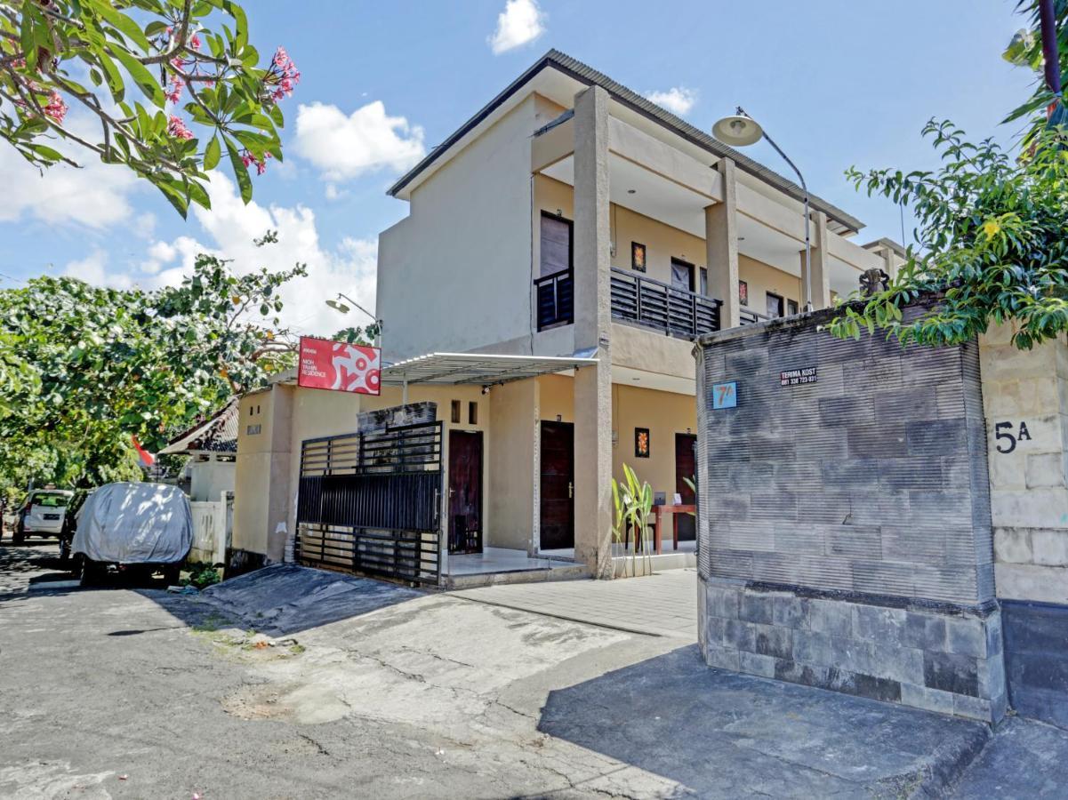 Oyo 90456 Moh Yamin Residence Balian Buitenkant foto