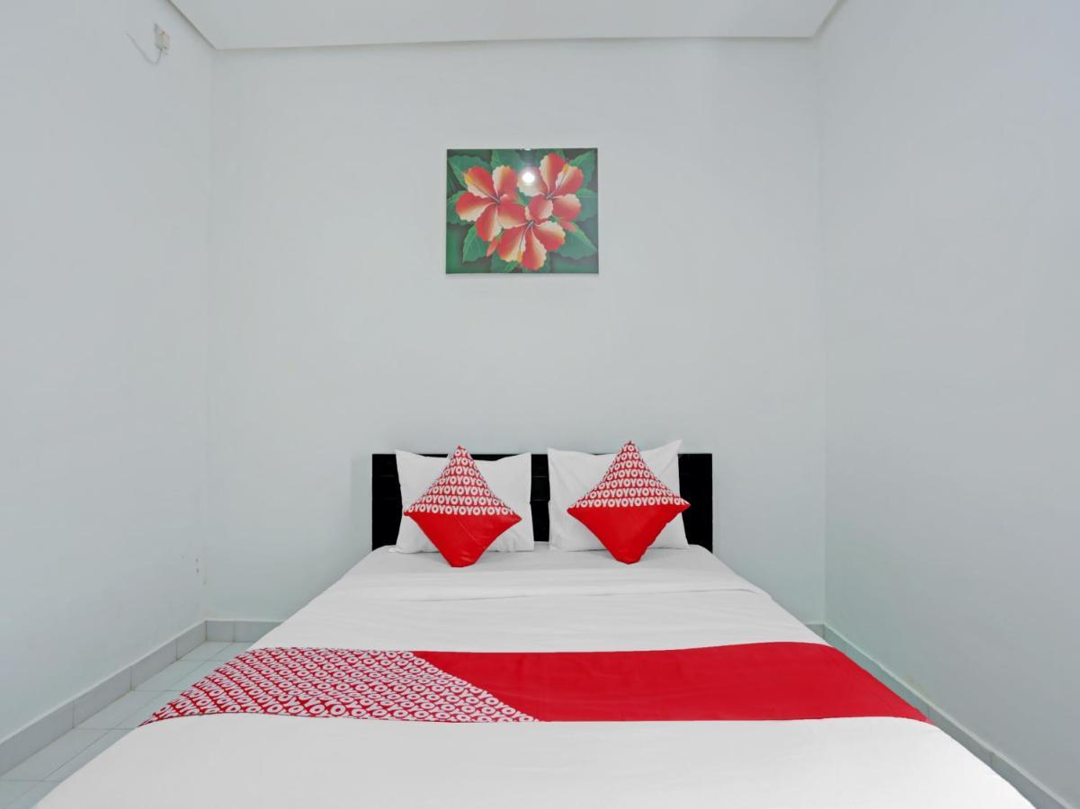 Oyo 90456 Moh Yamin Residence Balian Buitenkant foto