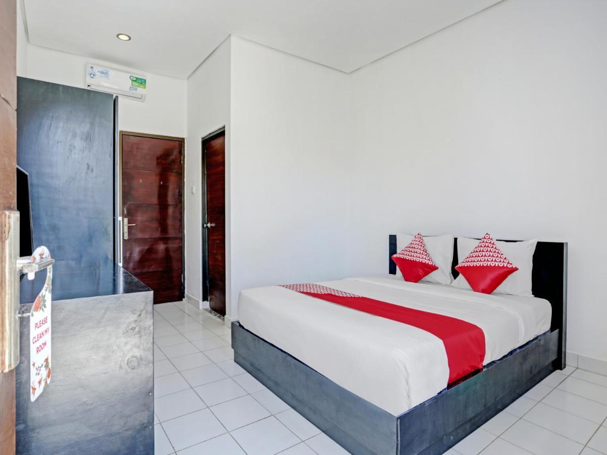 Oyo 90456 Moh Yamin Residence Balian Buitenkant foto